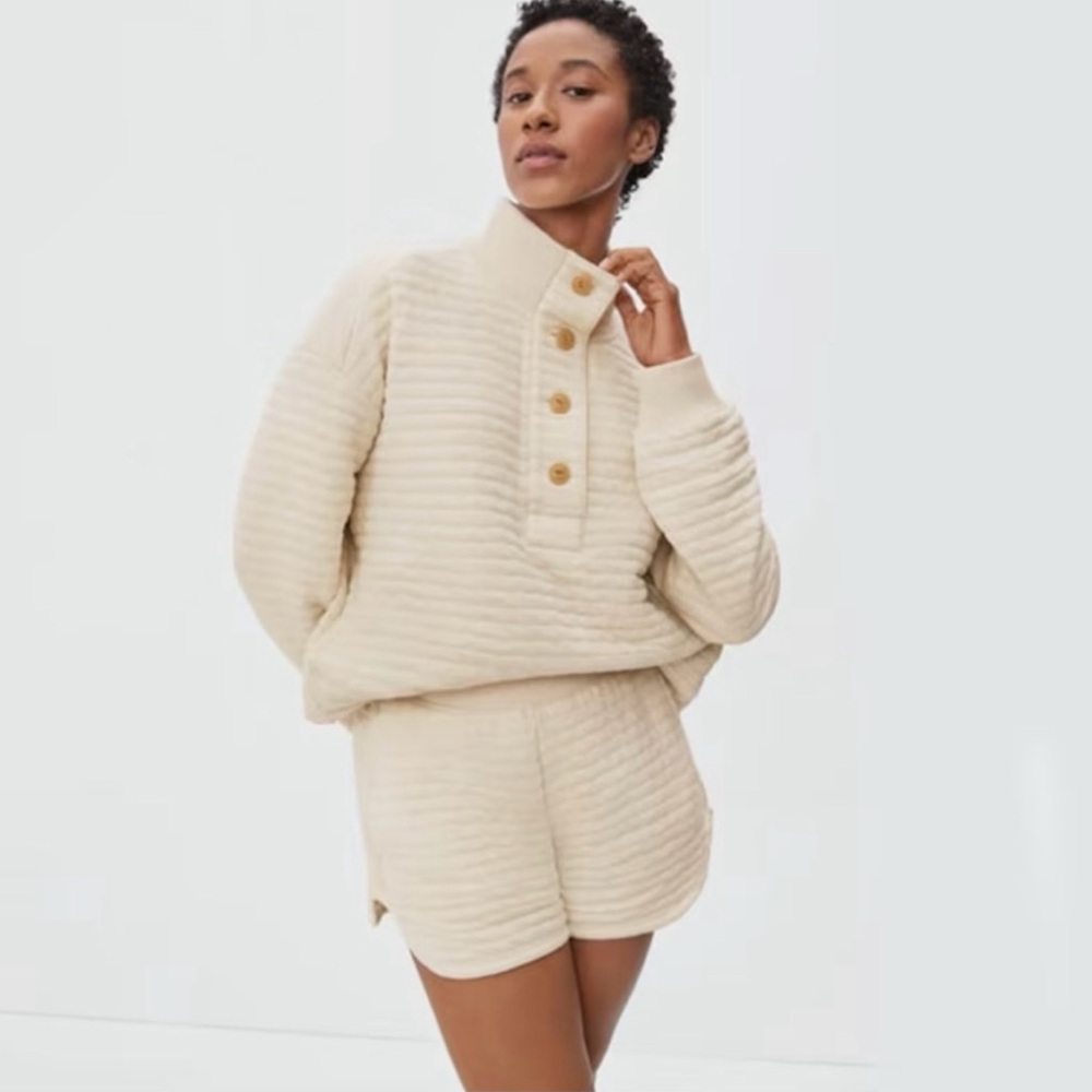 Everlane | The Organic Cotton Quilted Mockneck Sweatshirt + Quilted Jogger